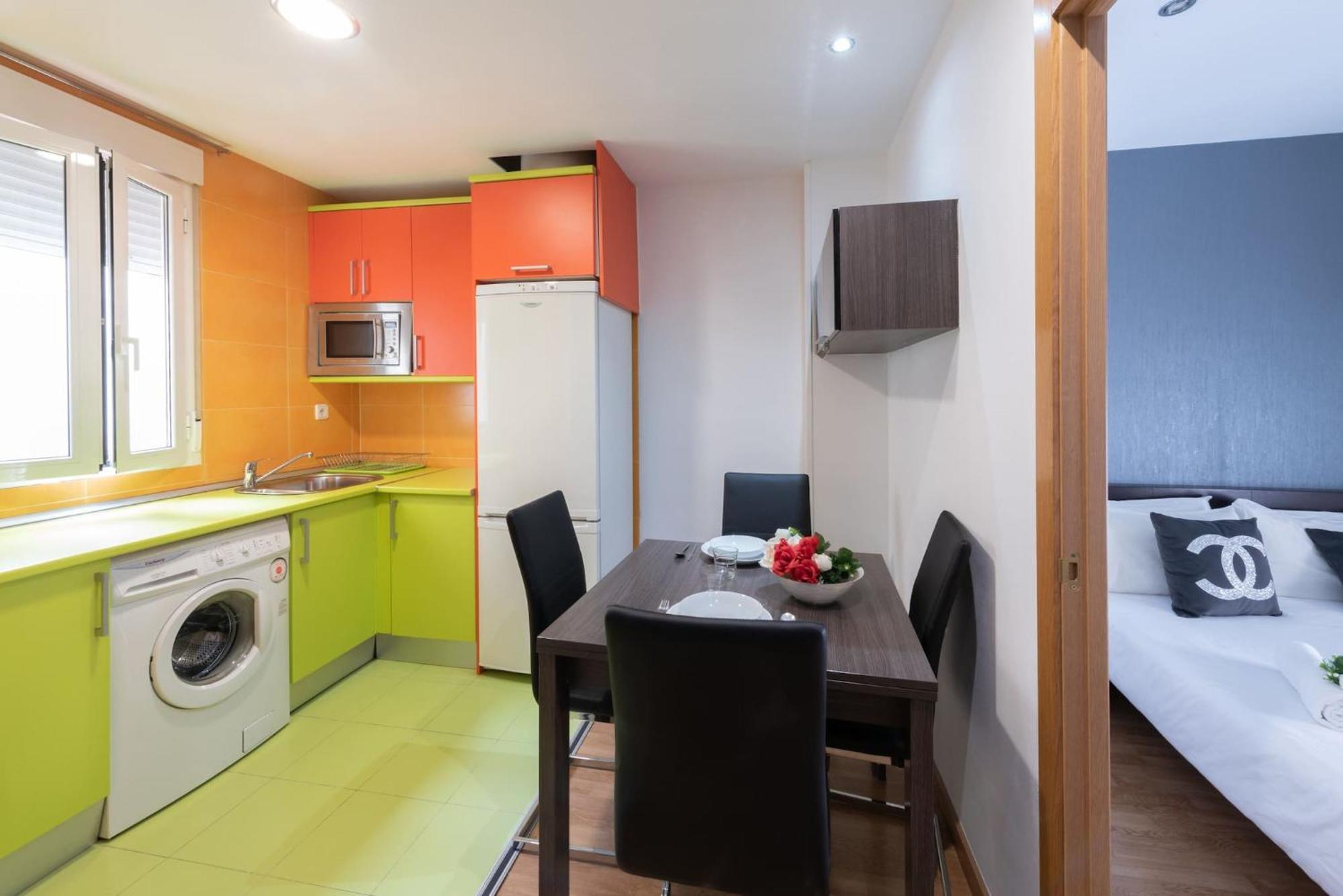 Apartamentos Day Madrid Ildefonso Centro Gran Via Sol Malasana Exteriör bild